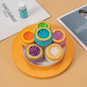 Vente en gros de produits de marque privée pour le bain en cristal scintillant doré au sel de mer Ingrédients biologiques de luxe pour le soulagement du stress Bain pour <span class=keywords><strong>bombe</strong></span> - Product Image 3