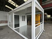 Conteneur mobile préfabriqué de luxe de 20 pieds, panneau sandwich de haute qualité en acier pour bureaux, maisons, hôtels, cuisines, magasins