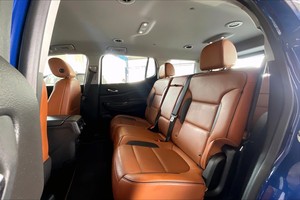 Auto usate completamente equipaggiate 2023 <span class=keywords><strong>GMC</strong></span> Acadia AT4 SUV 2023 pronte per la spedizione - Product Image 4