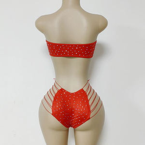 Bikini 2 pièces pour femme avec haut bandeau orné de strass et short <span class=keywords><strong>taille</strong></span> haute à découpes sexy, vente en gros personnalisée, tenue de carnaval, maillot de bain exotique - Product Image 3