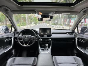 โตโยต้า ไวลด์แลนเดอร์ ปี 2020-2024 เครื่องยนต์ 2.0 ลิตร เกียร์อัตโนมัติ CVT ขับเคลื่อนล้อหน้า ชุดระบบความปลอดภัย TSS รถยนต์ที่มั่นคง เหมาะสำหรับการเดินทางในเมืองประจำวัน - Product Image 4