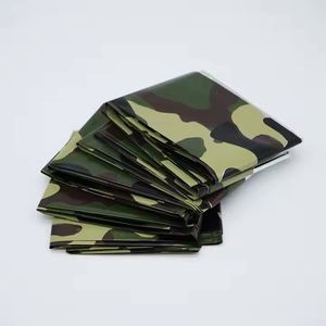 Couverture Thermique Solide Légère en PE et Aluminium, Imperméable, Toutes Saisons, 130*210cm, Chaud et Confortable, pour Survie d'Urgence - Product Image 2