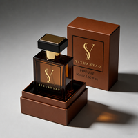 Flacon de parfum en verre noir de 30 ml, 50 ml, 100 ml avec collier doré, logo personnalisé, pompe pulvérisatrice et emballage de luxe en boîte cadeau