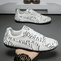 Chaussures de skate basses en maille pour hommes, baskets de sport décontractées respirantes pour adolescents