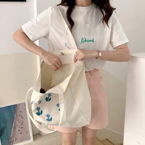 Sac fourre-tout de shopping multi-usages en coton recyclé écologique avec poignée d'épaule, broderie personnalisée, logo imprimé et fermeture à bouton, vente en gros - Product Image 4