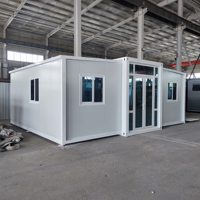 Villa préfabriquée de luxe à double aile extensible, en conteneur, avec structure en acier, panneaux de bardage étanches, climatisation personnalisée pour hôtel et appartement
