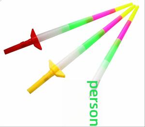 Vente flash : <span class=keywords><strong>Sabre</strong></span> laser <span class=keywords><strong>lumineux</strong></span> rétractable à quatre sections, jouet fluorescent <span class=keywords><strong>lumineux</strong></span>, jouet qui brille dans le noir - Product Image 6