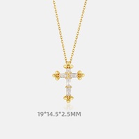 Elegante Collar con Colgante de Cruz Dinámico, Moissanita Color D, Engaste Completo Pavé, Chapado en Oro, Plata S925, Lujo Accesible para Uso Diario