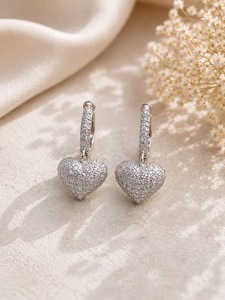 Pendientes colgantes de circonita con corte de corazón a la moda, chapados en platino, para mujer, joyería de fiesta - Product Image 3