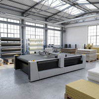 Cutter numérique de finition pour la découpe de matériaux composites en fibre de carbone préimprégnée et fibre de verre avec système de table à convoyeur