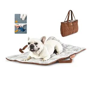 Vente en gros en usine de fournitures d'extérieur pour animaux de compagnie conception portable tissu antistatique sac de transport étanche pour animaux de compagnie chien chat tapis lit