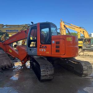 Excavatrice sur chenilles Hitachi ZX135US d'occasion, 14 tonnes, à bras court, faible nombre d'heures, bras ultra-court, bras à zéro projection, à vendre - Product Image 1