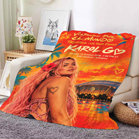 Nouvelle collection 2026 : Couvertures douces en polaire et flanelle, motifs personnalisés de la chanteuse Karol, idéales pour les fans, 50*60 pouces, parfaites pour les tournées musicales.