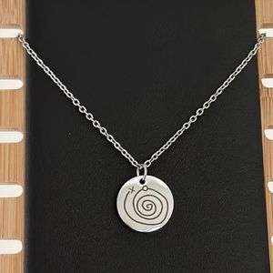 Populaire <span class=keywords><strong>Life</strong></span> <span class=keywords><strong>Is</strong></span> <span class=keywords><strong>Strange</strong></span> Inspiré Spirale Pendentif Collier Haute Qualité En Acier Inoxydable 316L Étanche Bijoux - Product Image 2