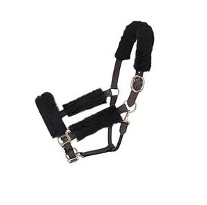 Harnais en cuir réglable de qualité supérieure pour chevaux avec rembourrage doux, attaches en laiton durables et design élégant pour l'entraînement et les concours - Product Image 1