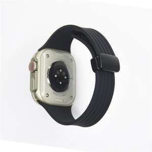 Correa de Reloj Magnética Plegable de Silicona con Rayas, Compatible con Apple Watch Series 9/8/7/6/5/4/3/2/1 - Product Image 2