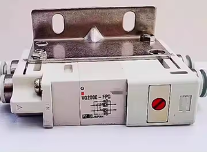 Válvula Solenoide de Bloqueo de Centro Único Original-SMC VQ2000-FPG-C6C6-F - Product Image 2