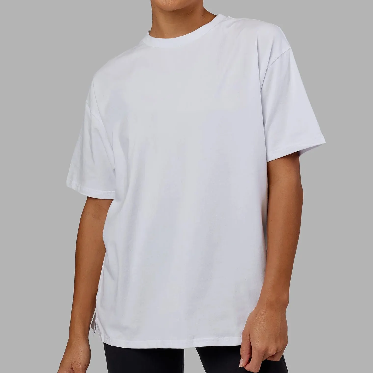 Мужская хлопковая футболка с коротким рукавом и круглым вырезом
