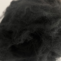 Fibre de rembourrage textile noire recyclée de qualité supérieure, 4D 75mm, faible teneur en BPA, écologique