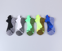 Vente en gros Bas quantité minimale de commande Sport Athlétique Homme Arc et Cheville Chaussettes de Compression