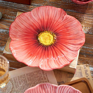 מפעל ישירות למכור כלי שולחן קרמיקה פרח אדום יצירתי קרמי עוגה צלחת ארוחת ערב פשוטה - Product Image 3