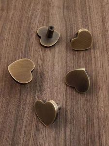Hot Sale Solid <strong>Antique</strong> Brass Heart <strong>Drawer</strong> Pulls and <strong>Knobs</strong> for Kids' Room Lovely Kitchen Cabinet <strong>Knob</strong> Bronze - Product Image 6