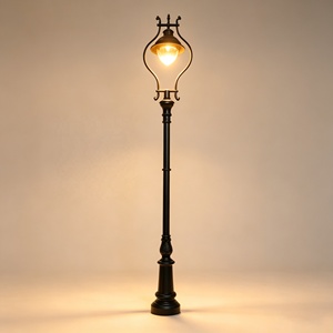 Luces LED Clásicas Europeas para Exteriores, Personalizadas, Impermeables, para Patio, Farolas Antiguas y Postes de Aluminio para Patio - Product Image 1