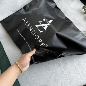 Sacs d'expédition en plastique noir de bonne qualité, sacs d'emballage pour courrier, enveloppes d'expédition, logo personnalisé pour vêtements / poly mailer pour boîte à chaussures - Product Image 4