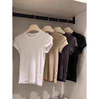 T-shirt blanc décontracté à épaules dénudées, col rond, manches courtes, couleur unie, tricoté 160g, pour femme, printemps 2025, coupe ajustée, flatteur pour la silhouette