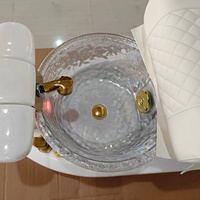 Sillón de Pedicura Profesional de Lujo para Salón de Uñas, Cuero Blanco, Decoración Dorada, Lavabo de Cristal