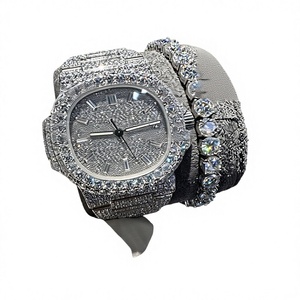 Montre de luxe pour homme en acier inoxydable avec cadran en verre Moissanite VVS1, boîtier serti de pierres, testée et résistante à l'eau 10 bars, fermoir de bracelet - Product Image 1