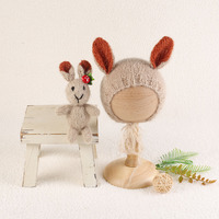 Ensemble chapeau et jouet de lapin de Pâques faits à la main, accessoires photo, bonnet de lapin tricoté, accessoires de photographie pour nouveau-nés