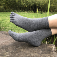 Vente en gros de chaussettes de compression de haute qualité Sport Gym anti-dérapant Coussin barre Coolmax Cinq doigts 5 orteils Chaussettes