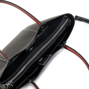 Sacs fourre-tout classiques personnalisés pour femmes, sacs à main en cuir de haute qualité, sacs à main de luxe en cuir véritable pour femmes avec poignée supérieure - Product Image 5