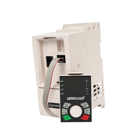 Variateur de fréquence vectoriel monophasé intelligent Senchuan 220V AC-DC-AC avec protection contre les surcharges 0,4-400kW, écran LCD, IP21 pour moteur de compresseur