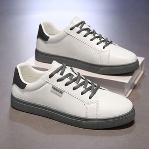 รองเท้าผ้าใบหนังแท้ผู้ชายแฟชั่นทันสมัย ระบายอากาศได้ดี มีเชือกผูก เหมาะสำหรับเล่นกีฬา สวมใส่ได้ทุกฤดู ใส่ลำลองหรือเล่นสเก็ตบอร์ดได้ - Product Image 6