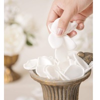 2022 NOUVEAU 100 pièces de fleurs artificielles en satin rose faites à la main pour mariage, fête, confettis, pétales à lancer pour la remise des diplômes