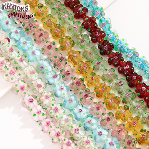 Perles de verre en forme de rose NANTONG 15 mm, peintes à la main, fleurs de prunier, accessoires de bijoux DIY - Product Image 1