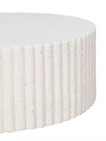 Rehaussez votre décoration intérieure avec une table basse élégante et luxueuse en bois nervuré, design moderne avec des reflets blancs, convertible, meuble de salon