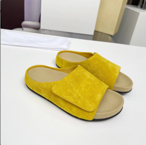 สีเหลือง