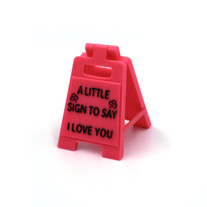Petit panneau « Je t'aime » en plastique, cadeau de la Saint-Valentin, impression en relief, style moderne, cadeau personnalisé - Product Image 2