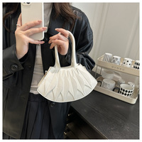 Nouveau Sac à Main Bandoulière Grande Capacité Tendance Couleur Unie Style Occidental Automne 2026