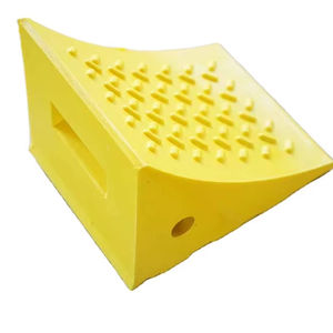 Cales <span class=keywords><strong>de</strong></span> <span class=keywords><strong>roue</strong></span> légères en PU bouchon <span class=keywords><strong>de</strong></span> pneu <span class=keywords><strong>de</strong></span> voiture <span class=keywords><strong>cale</strong></span> <span class=keywords><strong>de</strong></span> <span class=keywords><strong>roue</strong></span> bon marché - Product Image 1