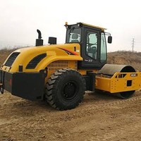 Compacteur à tambour unique SR12-B6 avec une puissance nominale de 97,5 kW pour les projets de construction d'infrastructure et de protection des rivières