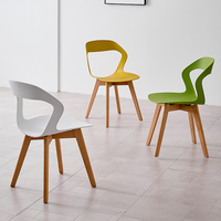 Chaise de salle à manger d'extérieur moderne toute neuve, chaises en plastique noir, chaises pour hôtel, salon