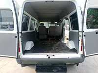 Fourgonnette Commerciale d'Occasion Ford Transit Classique 2.8T Diesel Manuelle Conduite à Gauche – Véhicule Robuste et Fiable pour l'Exportation