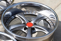 JC Deep Dish Polierte Maßgefertigte Geschmiedete Felgen 5x112 5x120 18-24 Zoll Gestaffelte Passform Felgen für Ford Mustang Dodge Charger