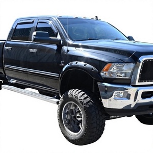 Camion RAM 2500 4x4 Crew Cab d'occasion 2018, propre, essence, livraison pour entrepreneurs en construction, exportation - Product Image 1