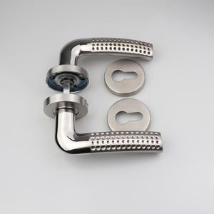 Cerradura de puerta de acero de madera de acero inoxidable 304 resistente para casa - Product Image 4