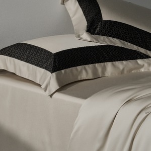 YILAISHA Home Textiles Tencel Cotton Four-Piece Bedding Set Solid Color Summer Duvet Cover Set Ice <b>Silk</b> Feel - Product Image 3